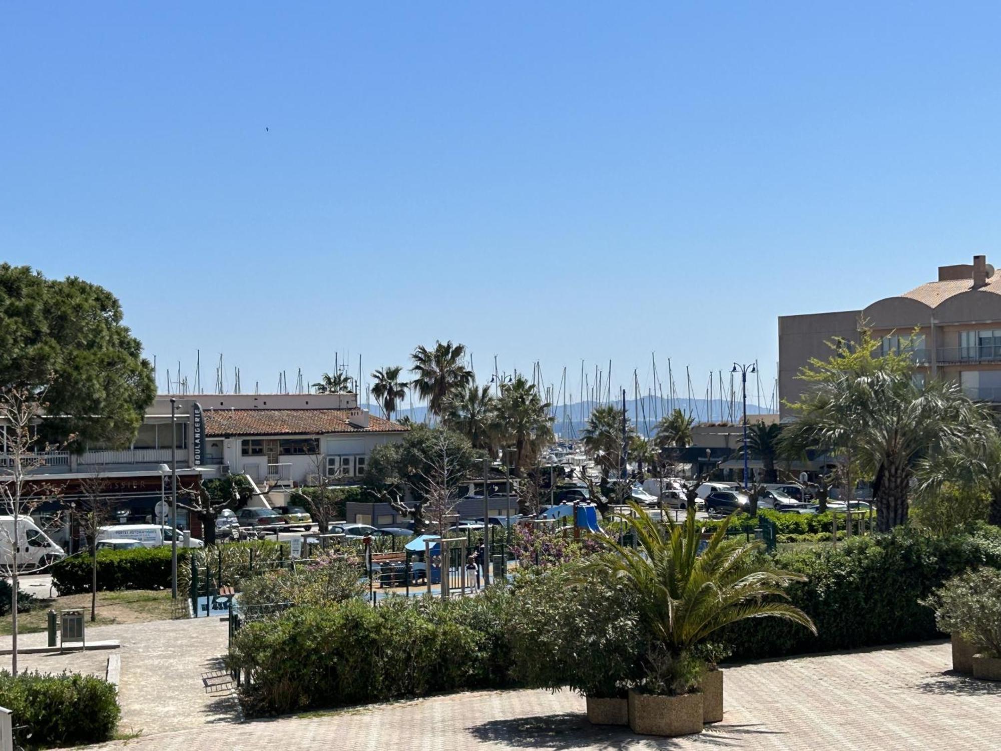 Holidays Hyères Pokoj fotografie